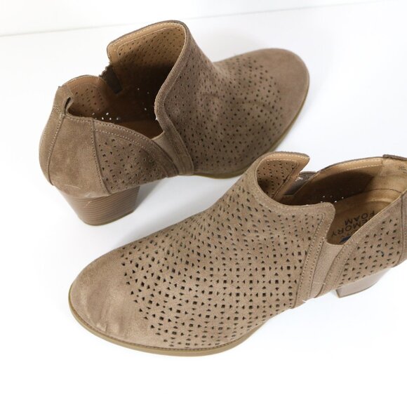 *Life Stride Velocity Jillian Tan Ankle Boots - Picture 3 of 6